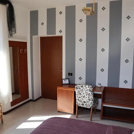 Magnolia Bb, Maggiore 3* 마씨모비스꼰띠