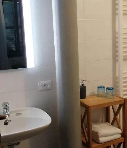 Bed & Breakfast Magnolia Bb, Maggiore